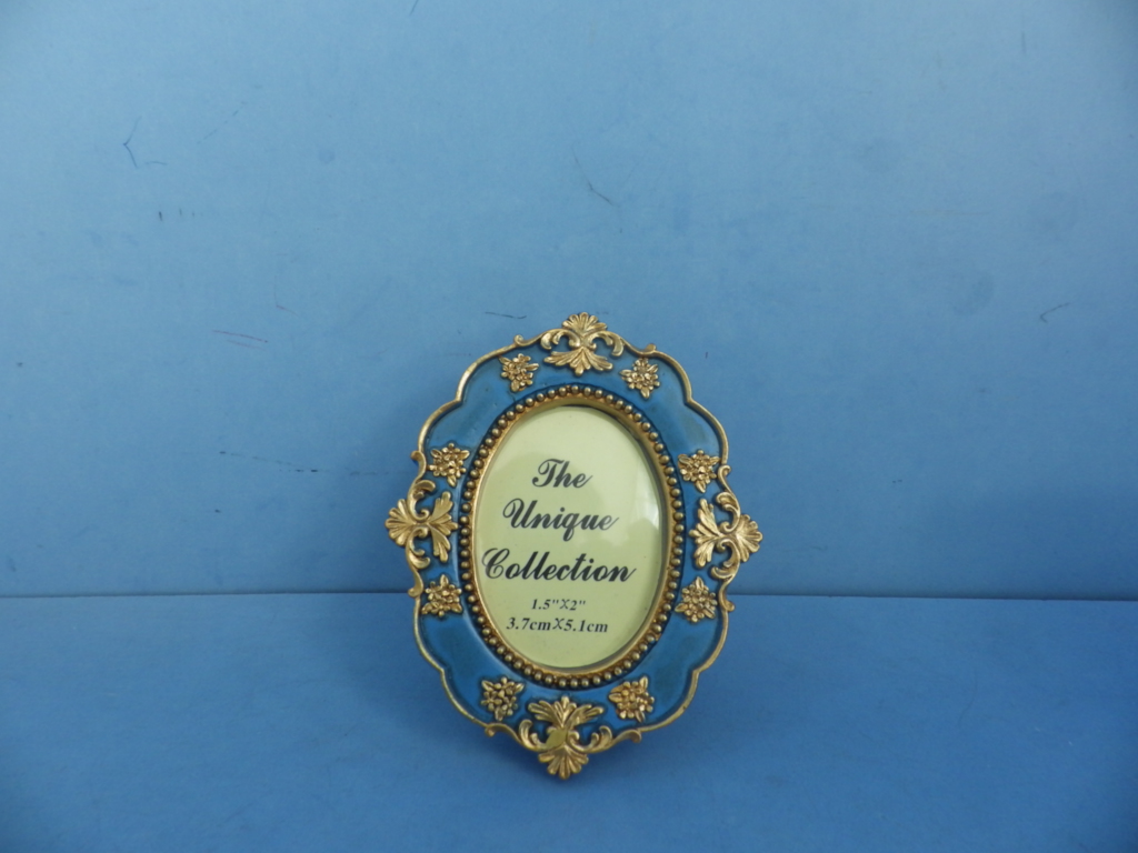 Decorative photo frame